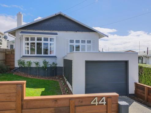 44 Crosby Street, Mornington