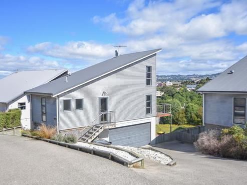 6B Portland Place, Shiel Hill