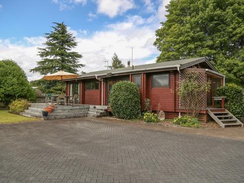 13 Rangiamohia Road, Turangi