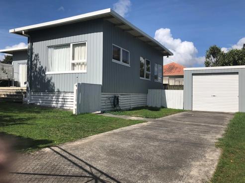 2/12 Waiari Road, Conifer Grove