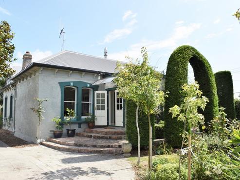 99 Atkinson Avenue, Otaki Beach