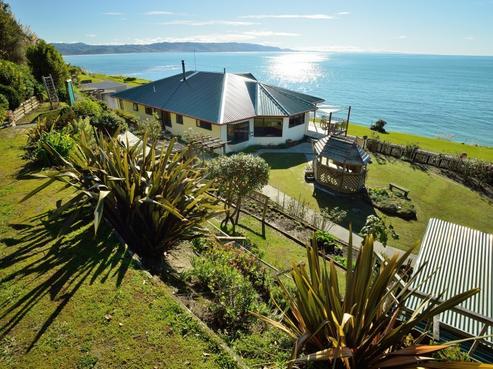 520 Mahia East Coast Road, Mahia