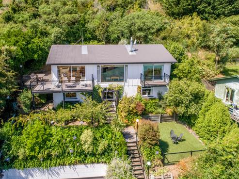 16 Gilmour Terrace, Lyttelton