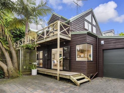 49A Mozeley Avenue, Devonport