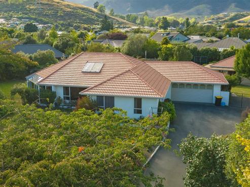 18 Ardilea Avenue, Stoke