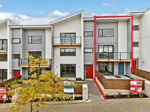 65 Te Oneroa Way, Long Bay