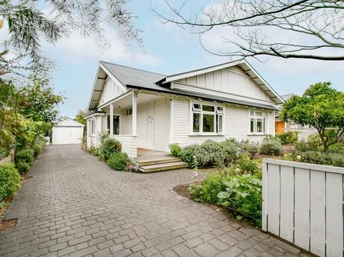 141 Georges Drive, Napier South