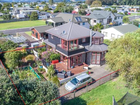 243C Cook Drive, Whitianga