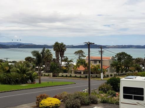 6 Alexander Road, Algies Bay