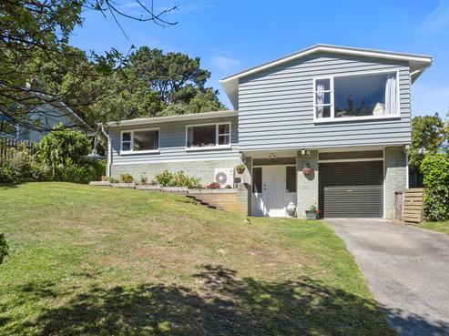 66 Dowse Drive, Maungaraki