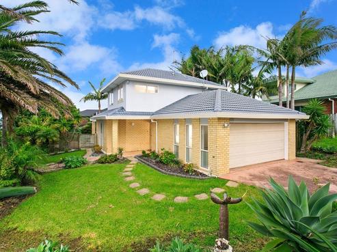 28 Bluebird Crescent, Unsworth Heights