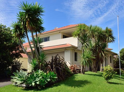 217 Alec Craig Way, Gulf Harbour