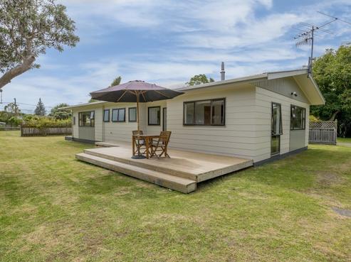 54 Te Moana Road, Waikanae Beach