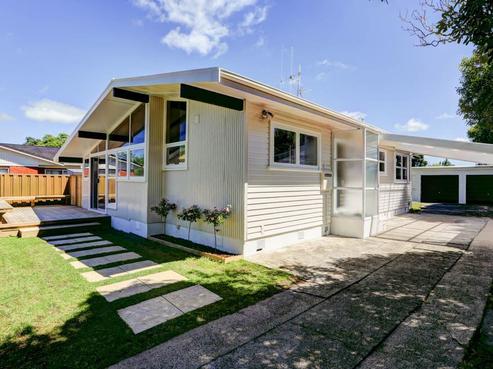 13 Ruapehu Street, Chartwell