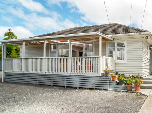 11A Norana Avenue, Favona
