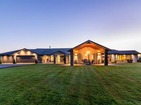 1203 Oxford Road, Cust