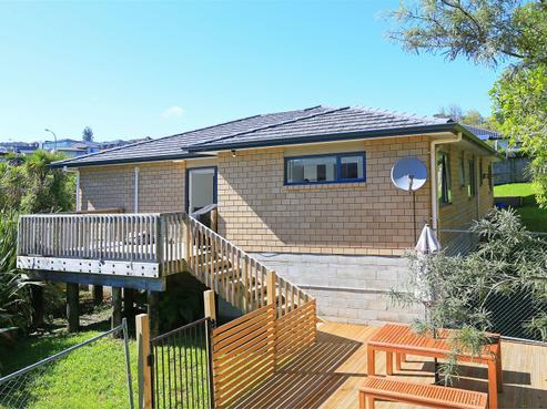 6 Vino Cina Heights, Ranui