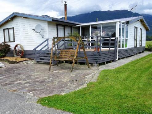 88 Station Road, Moana / Lake Brunner