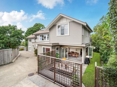 15A Glade Place, Birkenhead
