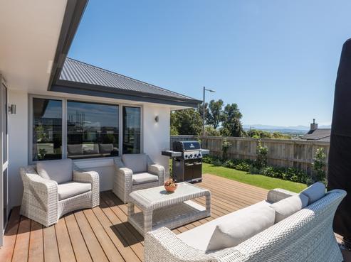 45 Fairose Drive, Richmond