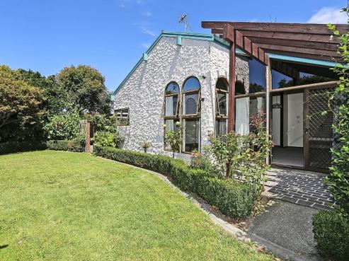 32 Bristol Crescent, Flaxmere