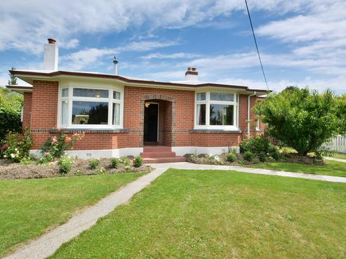24 Brown Street, Waitati