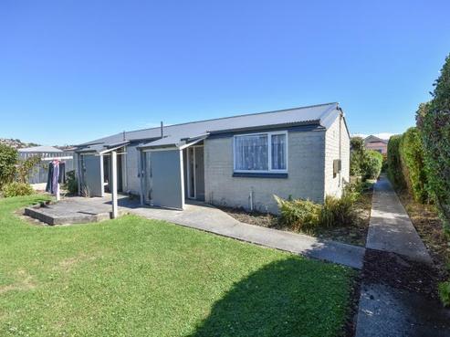 176 Macandrew Road, South Dunedin