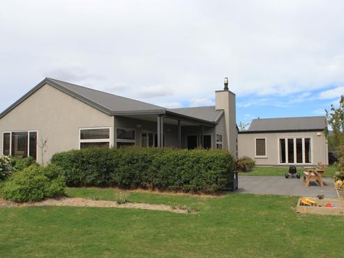 21 Larch Crescent, Alexandra