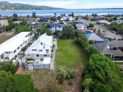 18 Penguin Street, Southshore