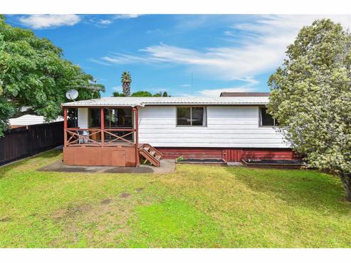 21 Rukumoana Place, Clendon Park