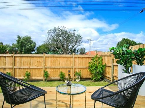 1/42 Old Lake Road, Narrow Neck