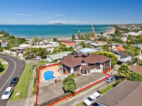 13 Orchard Road, Browns Bay