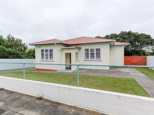5 Neve Place, Strandon