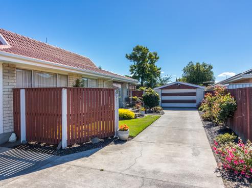 2/82 Middlepark Road, Sockburn