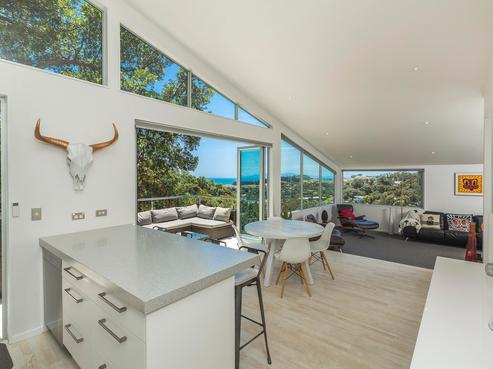 21 Cory Road, Palm Beach