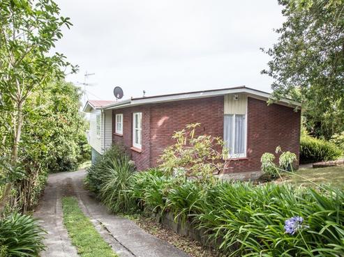 32 Kakariki Grove, Waikanae
