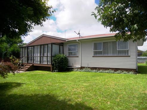 14 Tennyson Street, Leamington
