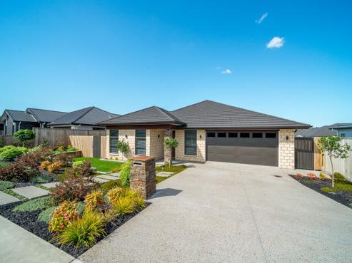 25 Pohutukawa Parade, Riverhead