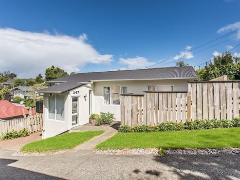 1/19 Aorangi Place, Birkenhead