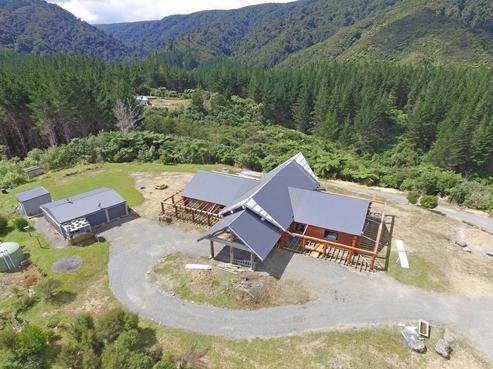 2092B Akatarawa Road, Akatarawa