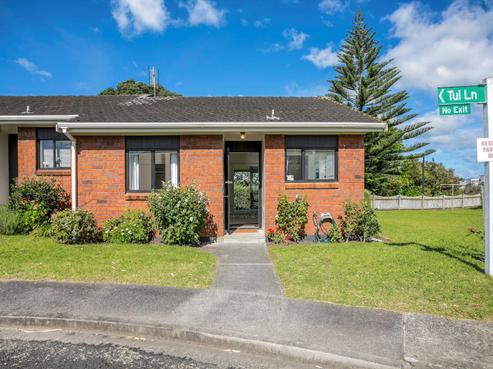 12 Tui Lane, Orewa