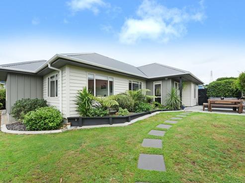 9 James Nairn Grove, Riverstone Terraces