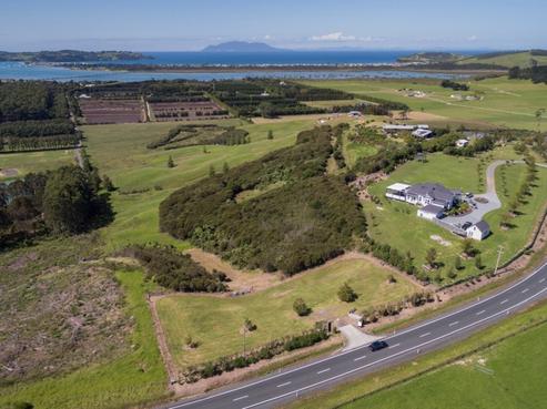 261 Takatu Road, Tawharanui Peninsula