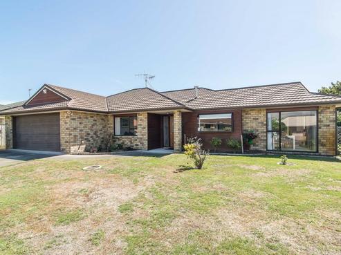 21 Hadleigh Court, Paraparaumu