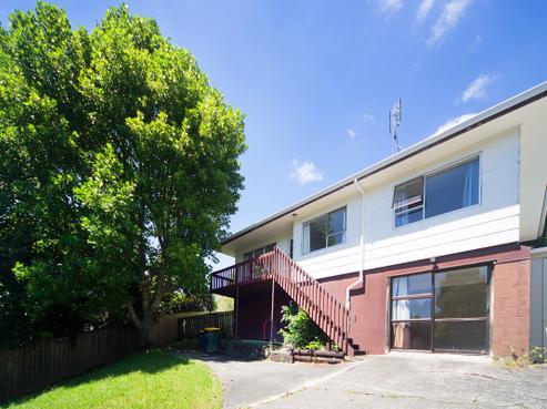 1/54 Stapleford Crescent, Browns Bay