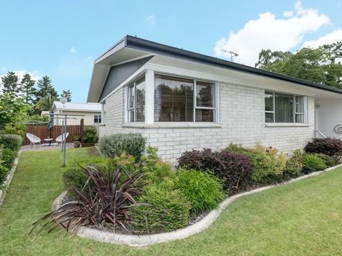 38A Splitt Avenue, Glenview