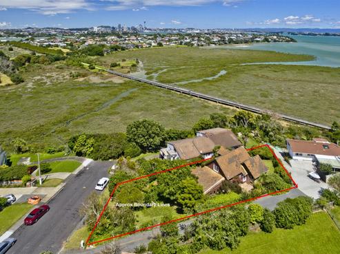 99 Eversleigh Road, Belmont