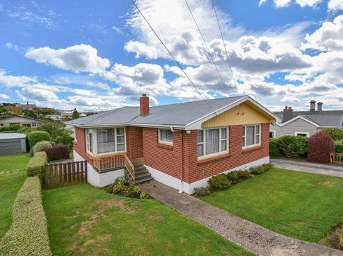 24 Galloway Street, Mornington
