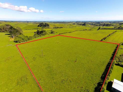 842 Egmont Road, Hillsborough