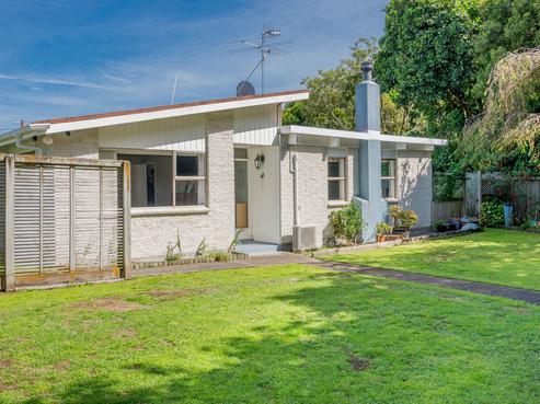 13A Iti Grove, Waikanae